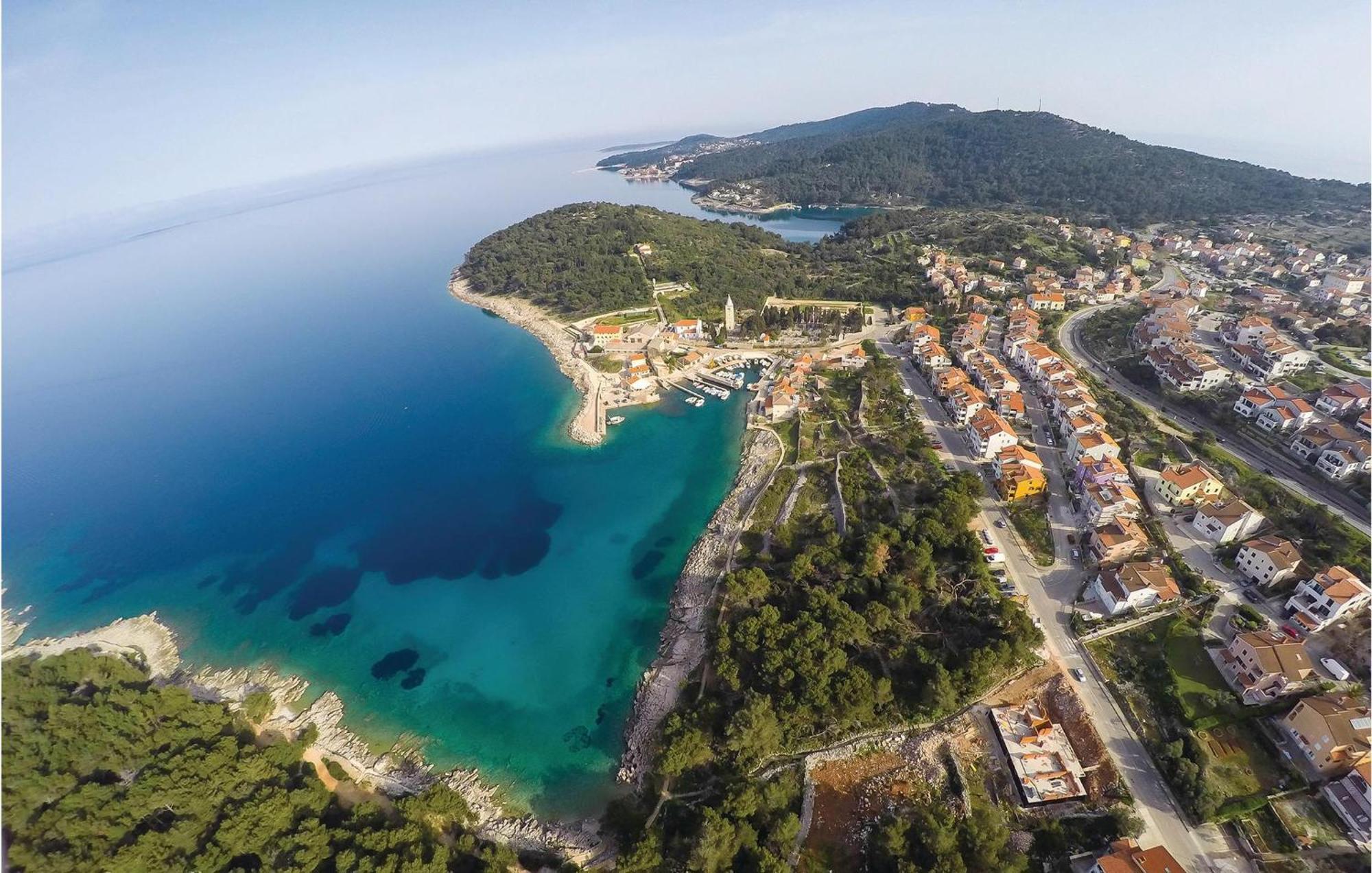Amazing Apartment In Mali Losinj With Wifi Eksteriør billede