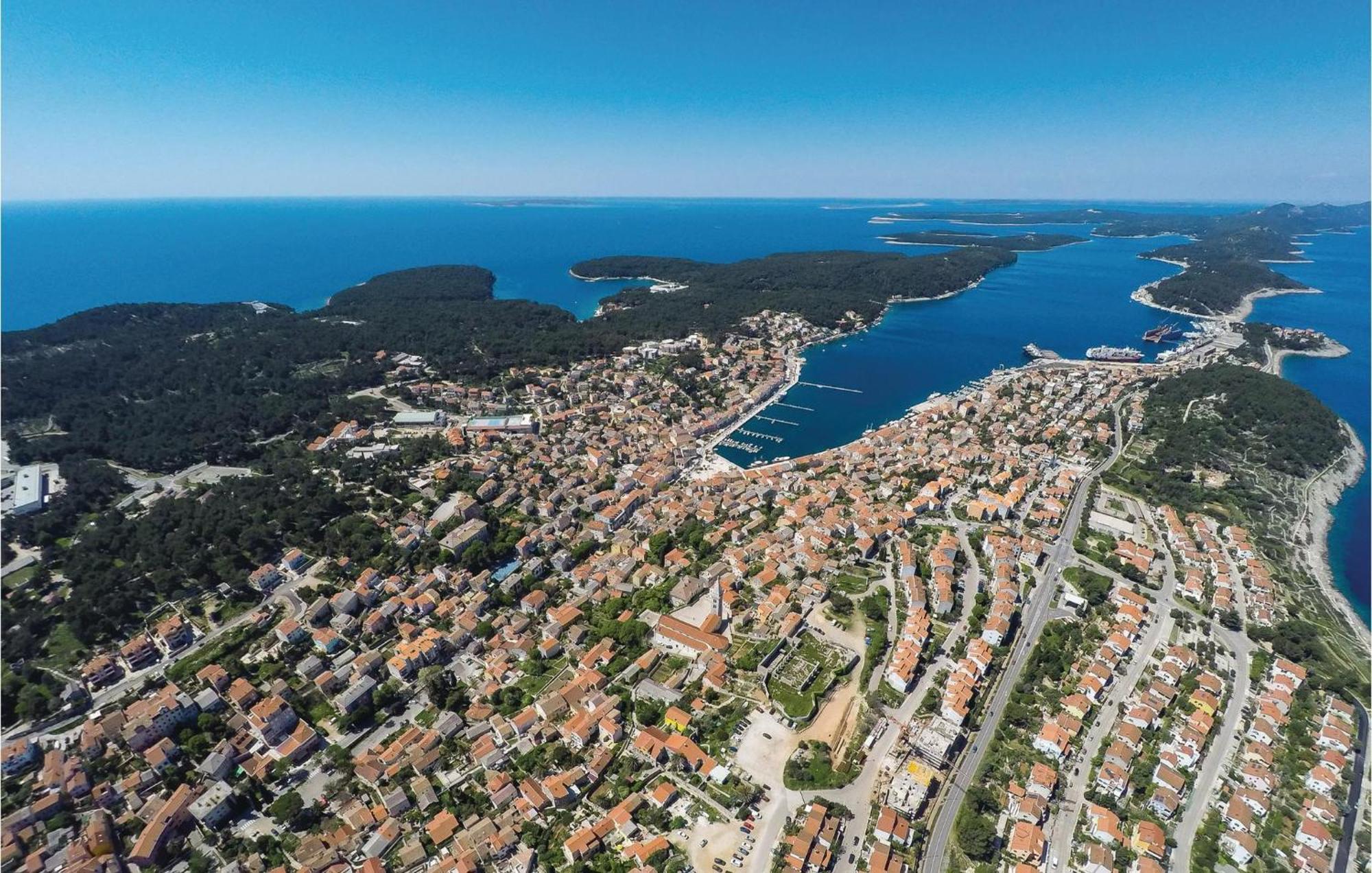 Amazing Apartment In Mali Losinj With Wifi Eksteriør billede